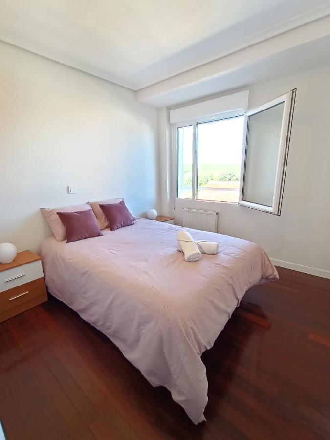 Apartamento Bonito duplex cerca de la playa y de Santander Santa Cruz De Bezana Exterior foto